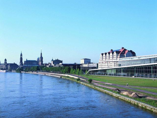 фотографии отеля Maritim Hotel & Internationales Congress Center Dresden изображение №23