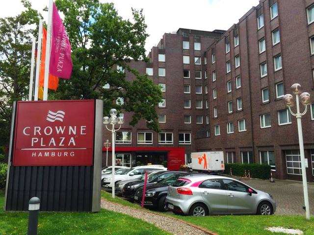 фото отеля Crowne Plaza Hamburg - City Alster изображение №1