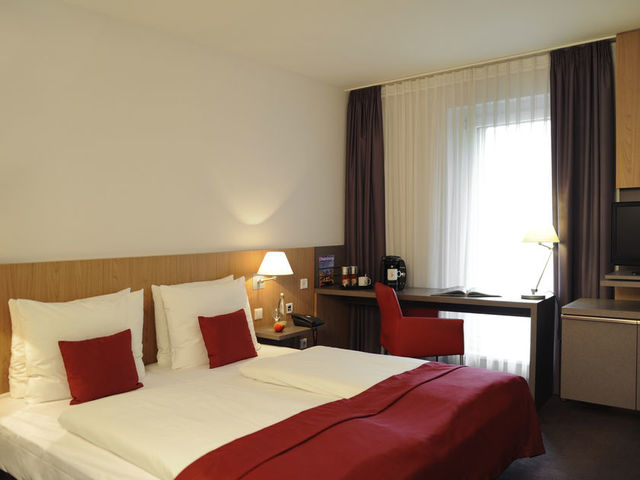 фото отеля Mercure Hotel Hamburg Mitte (ех. Dorint An der Messe) изображение №21