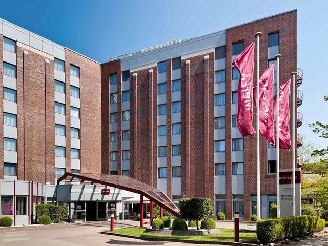 фото отеля Mercure Hotel Hamburg am Volkspark (ех. Novotel Hamburg Arena) изображение №1