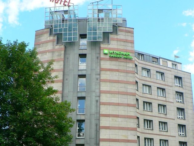фото отеля Wyndham Garden Hamburg City Centre Berliner Tor (ех. Grand City Hotel Berlin; Hotel Berlin) изображение №1