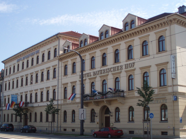 фото Bayerischer Hof Dresden изображение №2