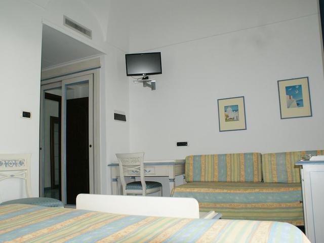 фото отеля Hotel Villa Ciccio изображение №5