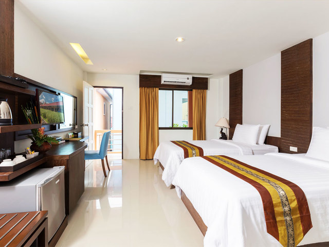 фото Naina Resort & Spa (ех. Dolphin Hotel Phuket) изображение №38