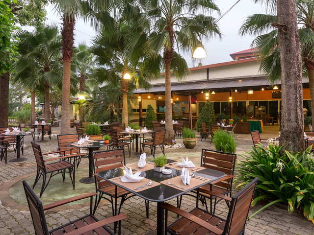фотографии отеля Naina Resort & Spa (ех. Dolphin Hotel Phuket) изображение №11