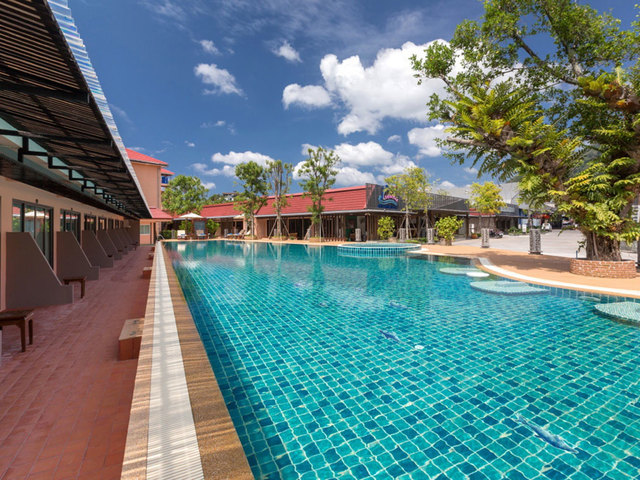 фото Naina Resort & Spa (ех. Dolphin Hotel Phuket) изображение №10