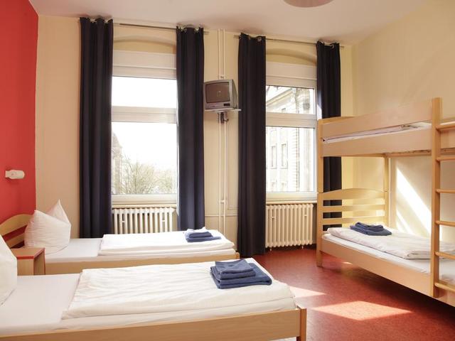 фото acama Hotel & Hostel Schоneberg (ех. aletto Jugendhotel Schoeneberg) изображение №18