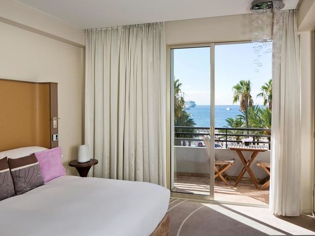 фото отеля Radisson Blu 1835 Hotel & Thalasso (ex. 1835 White Palm Cannes; Sofitel Mediteranee) изображение №45