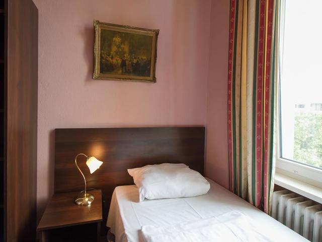 фотографии отеля Stuttgarter Eck Hotel изображение №11