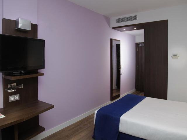 фото отеля Hotel Universidades изображение №41