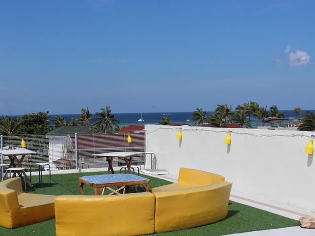 фото отеля MNL Boracay Beach Hostel изображение №1