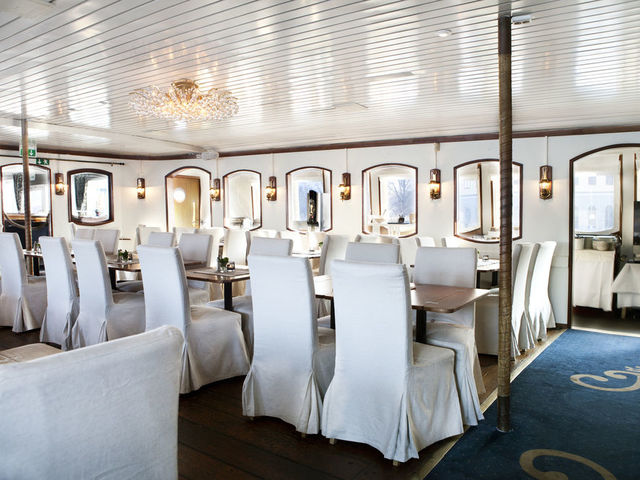 фото отеля Malardrottningen Yacht Hotel & Restaurant изображение №17