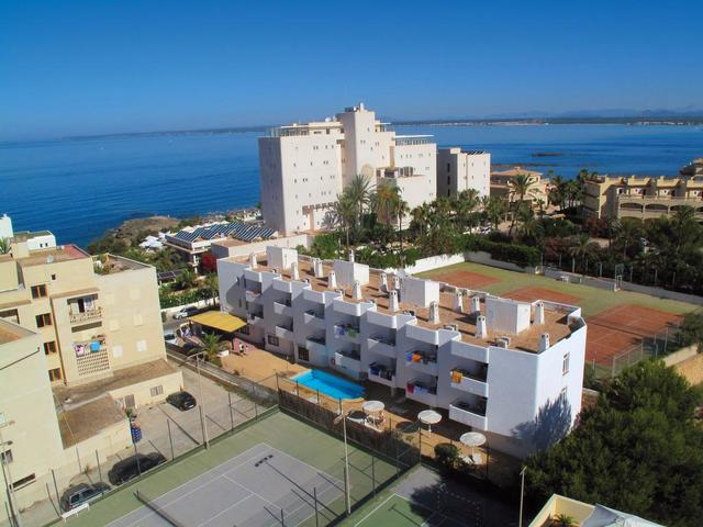 фото отеля Apartamentos Ibiza изображение №1