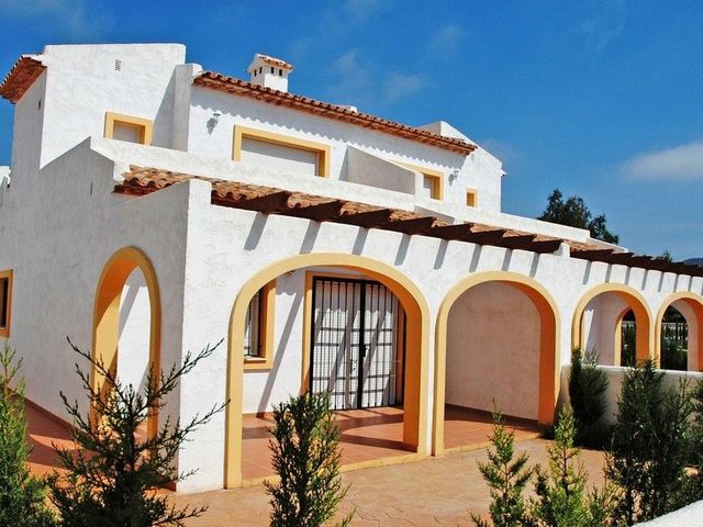 фотографии отеля Bungalows Puerta de Calpe изображение №3