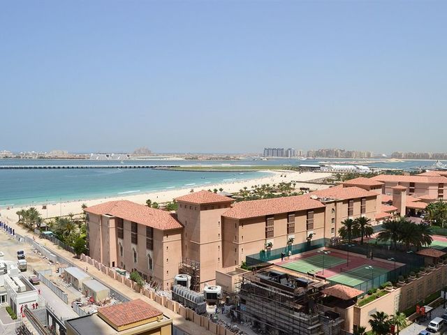 фото отеля Vacation Holiday Homes - Jumeirah Beach Residences изображение №85