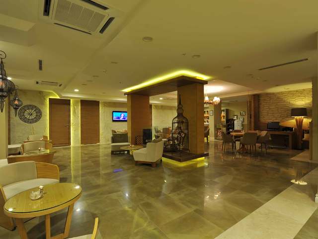 фотографии отеля Yasmak Comfort Hotel изображение №3