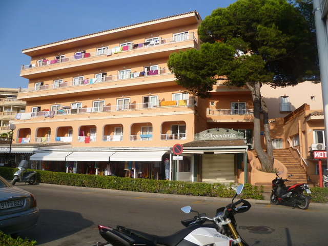 фото отеля Hostal Alcina изображение №5