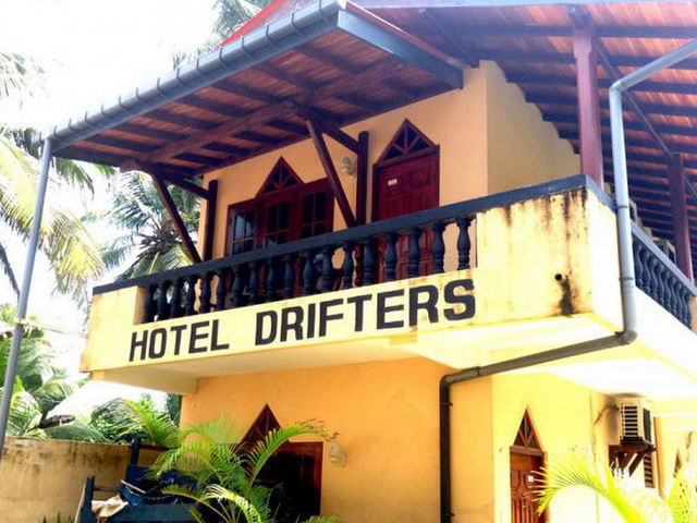 фотографии отеля Drifters Hotel & Beach Restaurant изображение №27