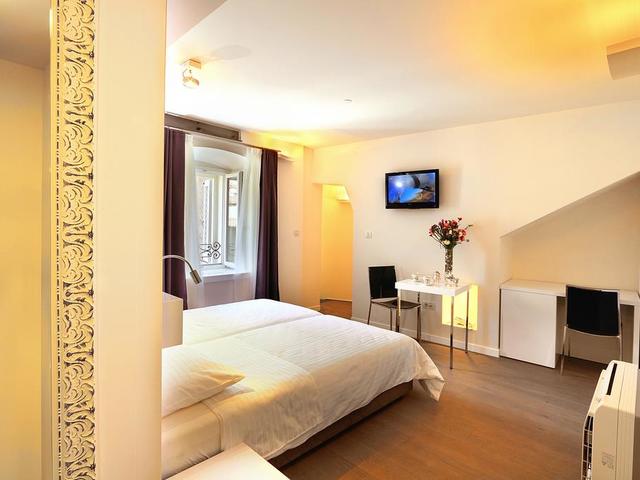 фотографии отеля La Porta Luxury Rooms изображение №23