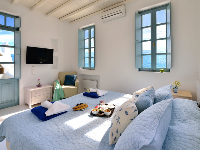 фото отеля Mykonos Pantheon Luxury Suites изображение №17