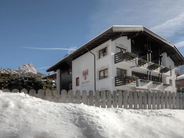фотографии отеля Tyrol изображение №11