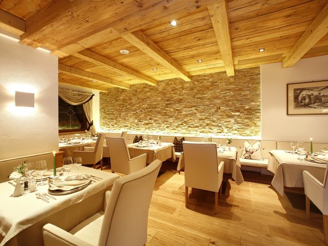 фотографии отеля Small Luxury & Spa Hotel Dolomites Savoy изображение №63
