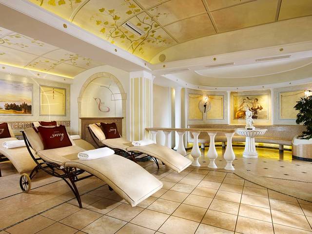 фото Small Luxury & Spa Hotel Dolomites Savoy изображение №10