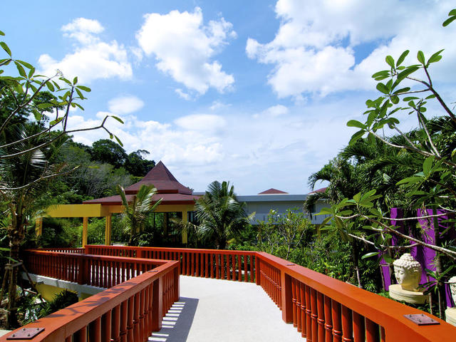 фото Amala Grand Bleu Resort (ex. Grand Bleu Ocean View Pool Suite; Nakathani Pool Villas) изображение №34