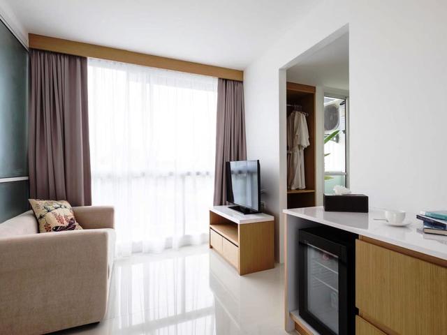 фотографии Modern Thai Suites (ex. The Wide Suites) изображение №56