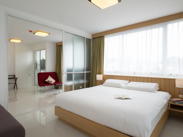 фото отеля Modern Thai Suites (ex. The Wide Suites) изображение №49
