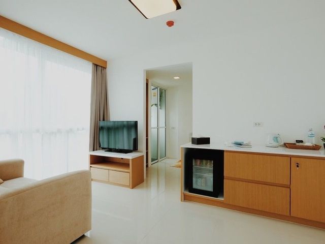 фото отеля Modern Thai Suites (ex. The Wide Suites) изображение №41
