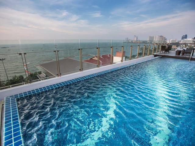 фото отеля Serenotel Pattaya Beach Front изображение №1