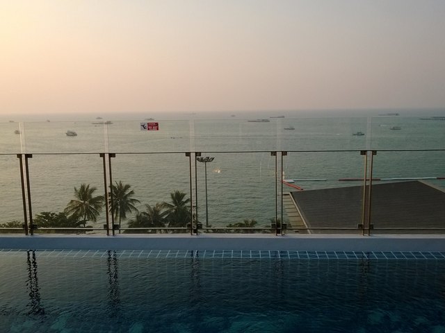 фото отеля Serenotel Pattaya Beach Front изображение №5