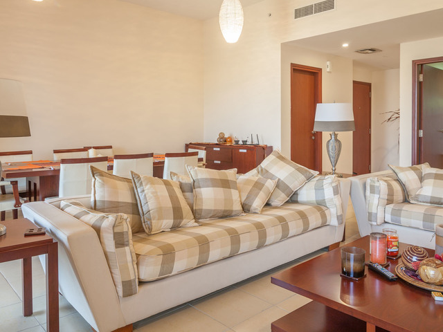фото отеля Nirvana Holiday Homes Dubai - Sadaf 6 изображение №17