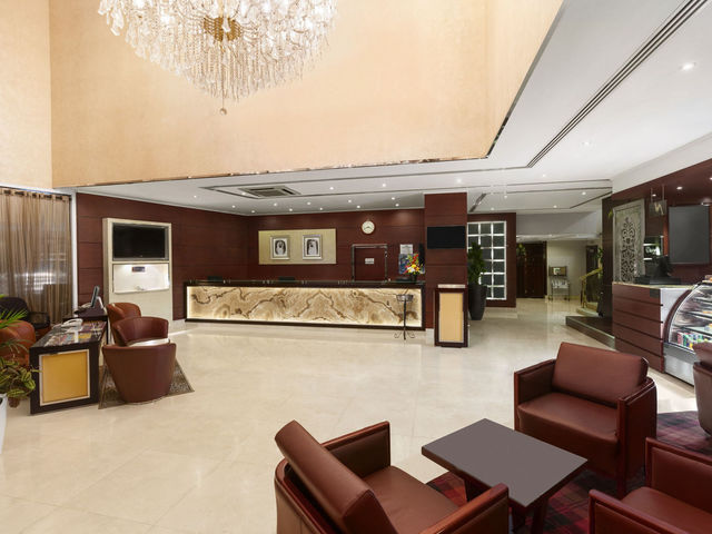 фотографии Howard Johnson Bur Dubai (ex. Highland Hotel; Arif Castle) изображение №36