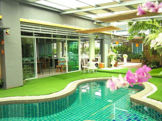 фото отеля Saruda Phuket (ех. Omsaga; Aek-Amorn Place) изображение №1