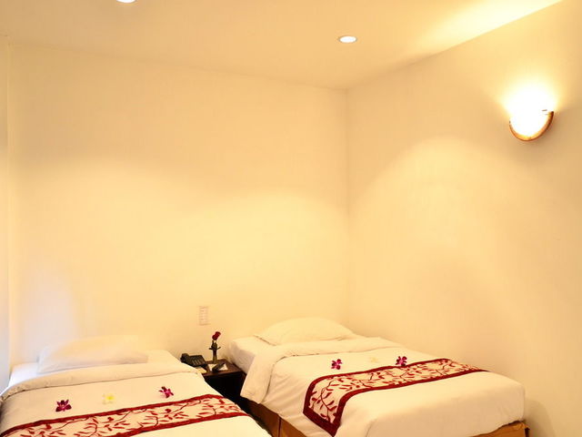 фото отеля The Icon Siray Resort & Spa (ех. Phuket Siray Hut) изображение №21