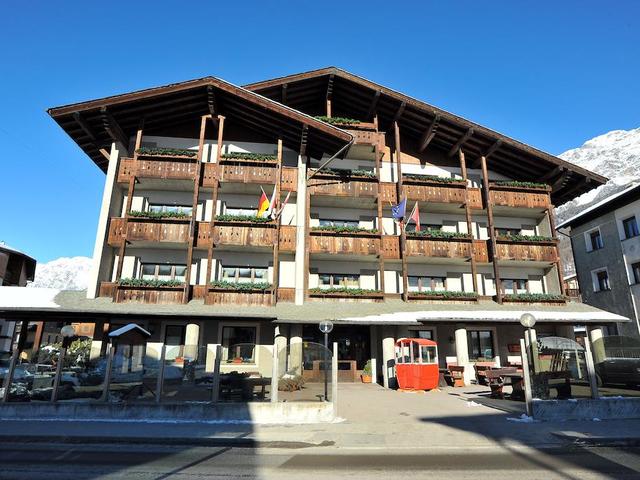 фотографии отеля Derby Hotel Bormio изображение №3