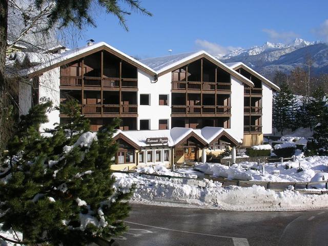 фото отеля Aparthotel Des Alpes изображение №1