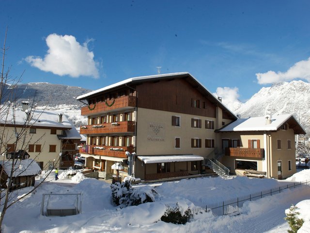 фото отеля Olimpia Hotel Bormio изображение №1