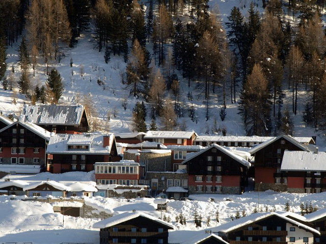 фото отеля Alpen Village (ex. Villaggio San Carlo) изображение №1