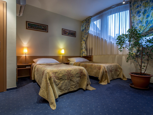 фотографии Corvin Hotel Budapest - Corvin wing изображение №16