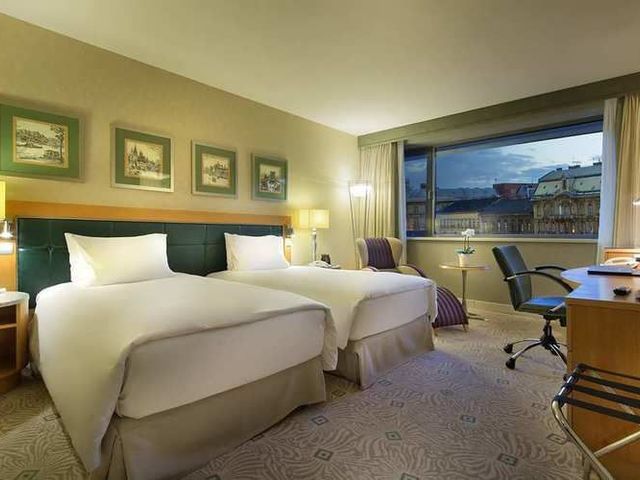 фото отеля Hilton Budapest City (ех. Hilton Budapest WestEnd) изображение №17