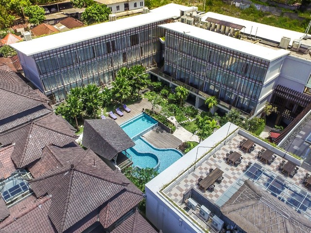 фото отеля The Lerina Hotel (ех. Horison Nusa Dua) изображение №1