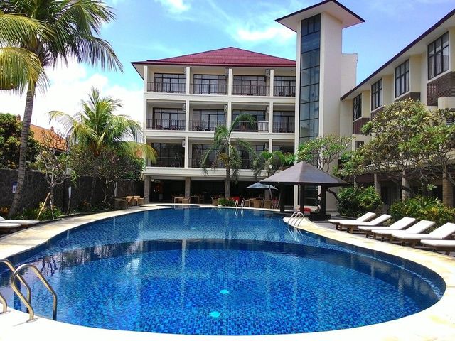 фото отеля Best Western Resort Kuta изображение №1