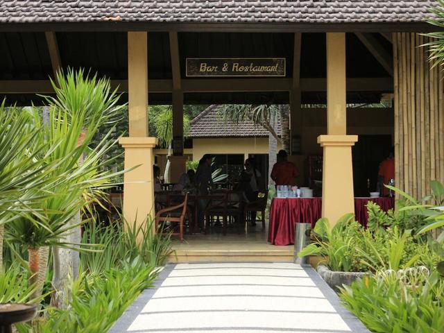 фото отеля Aerotel Tastura Lombok (ex. Tastura Beach Resort) изображение №9
