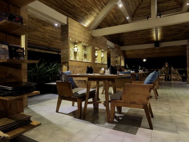 фото отеля Sri Ratih Cottages изображение №17