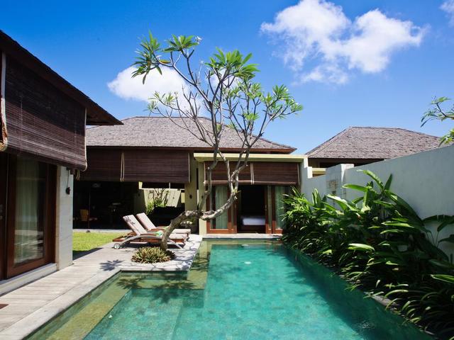 фото Pradha Villas Seminyak (ex. Aston Pradha) изображение №34