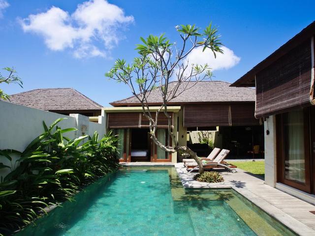 фото Pradha Villas Seminyak (ex. Aston Pradha) изображение №22