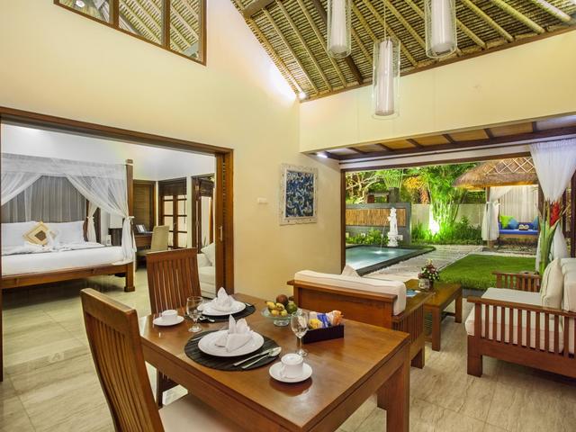 фото отеля Bali Baliku Beach Front Luxury Private Pool изображение №25